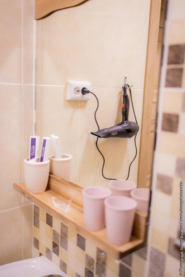 As Inn Hotel Karagandy エクステリア 写真